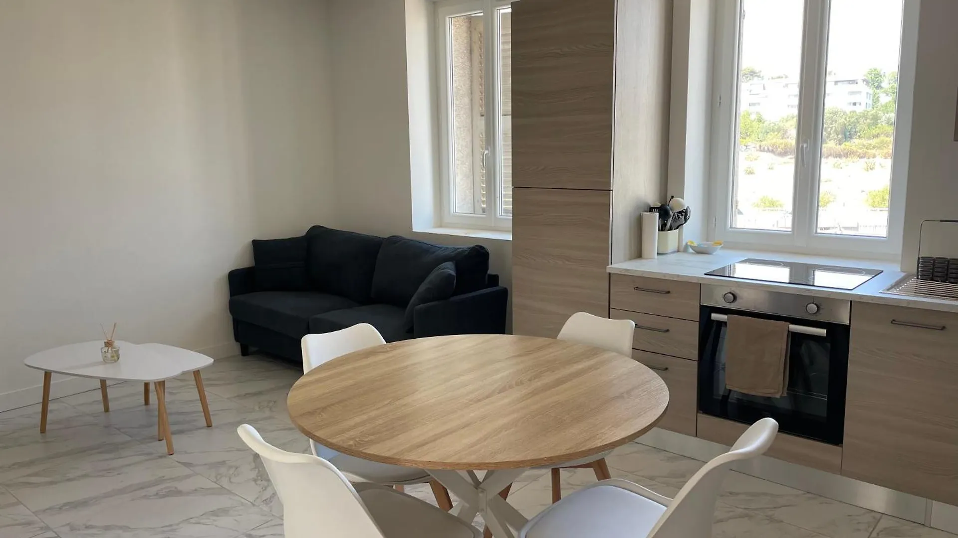 Apartment Appartement T3, Wi-Fi ,Climatise 2Eme Etage Et Dernier Etage Marseille