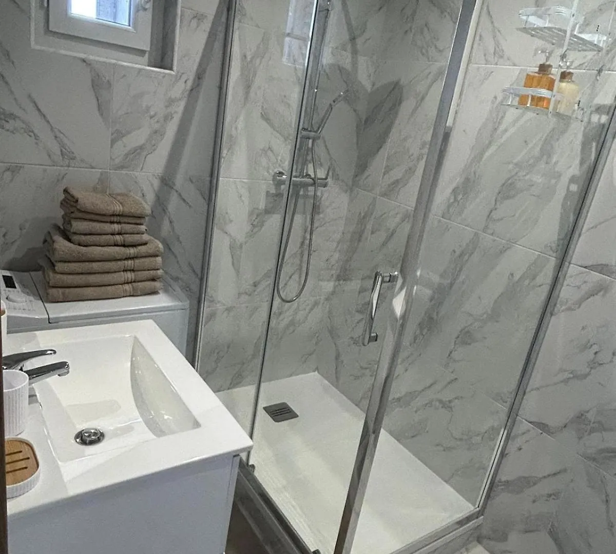Appartement T3, Wi-Fi ,Climatise 2Eme Etage Et Dernier Etage 马赛